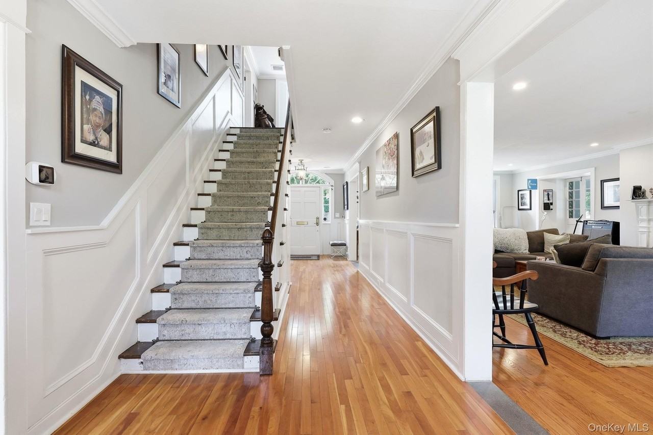 51 Adriance Ave - Photo 3 of 20
