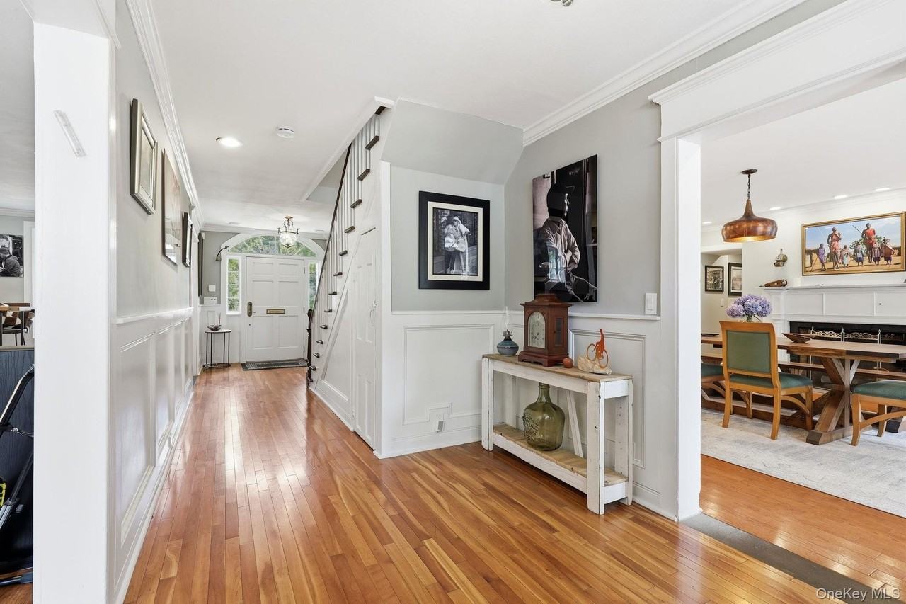 51 Adriance Ave - Photo 4 of 20