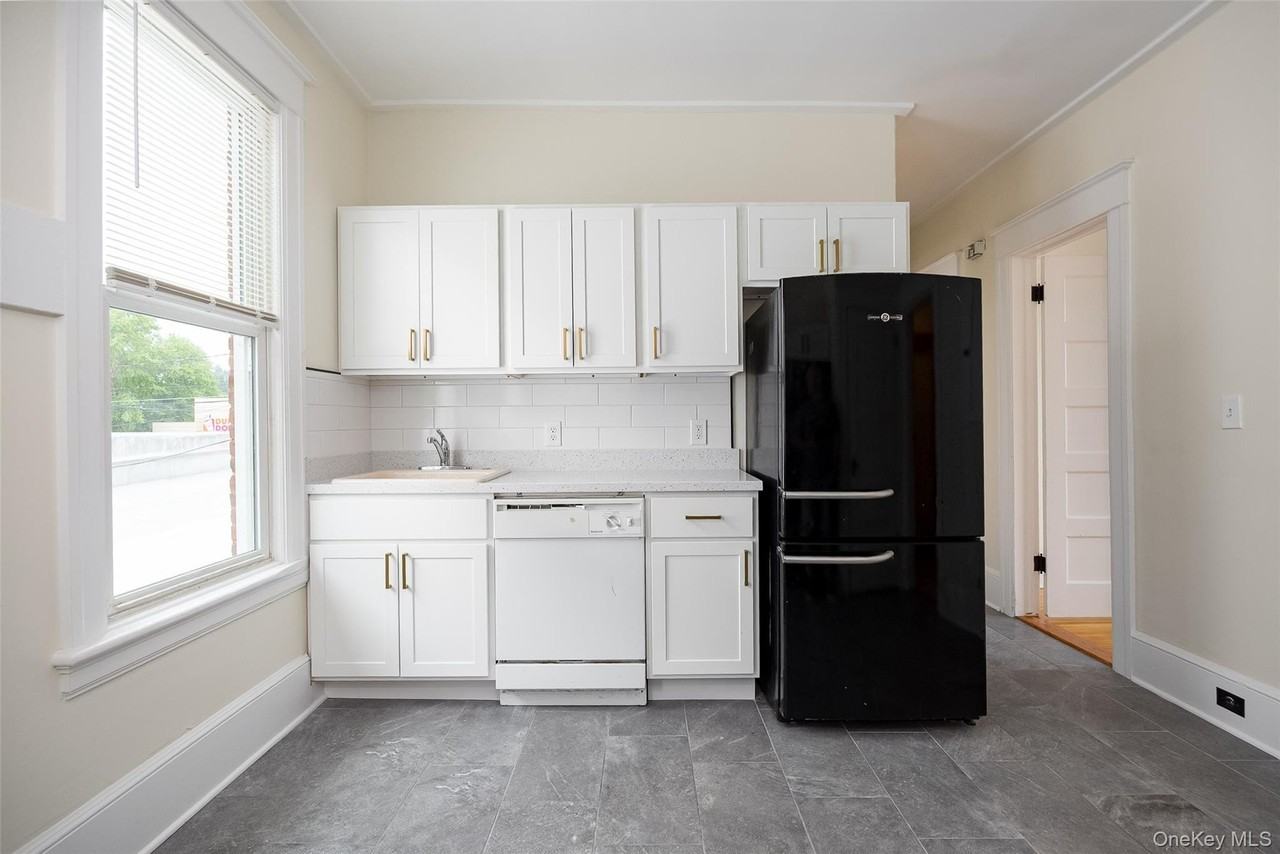 759 Main St - Photo 7 of 16