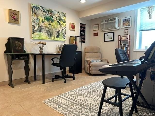 546 E Hudson St - Photo 5 of 7