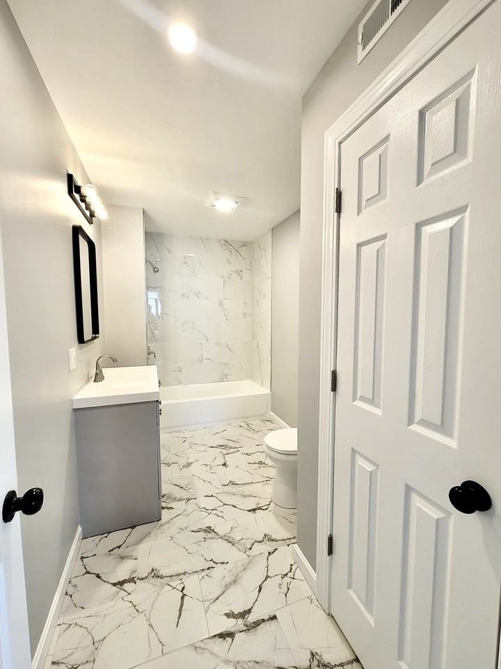 121 Lowden St #2 - Photo 4 of 13
