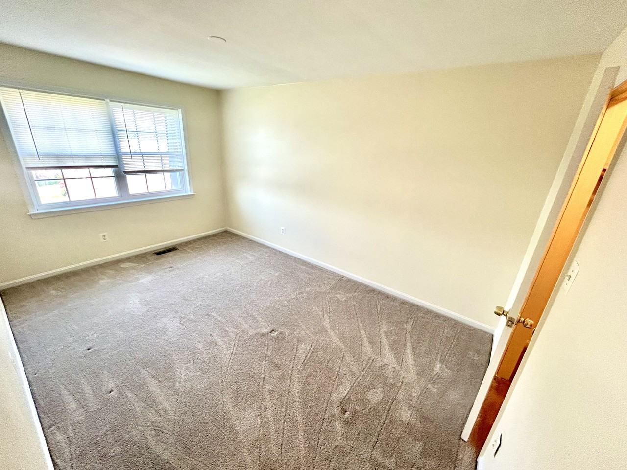 9833 Hagel Cir #1 - Photo 6 of 7