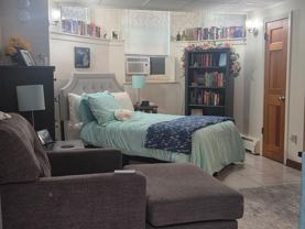 907 Beacon St #1 - Photo 1 of 1