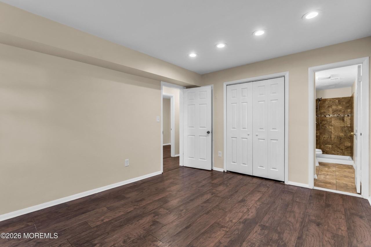 148 De Witt Ave - Photo 5 of 21