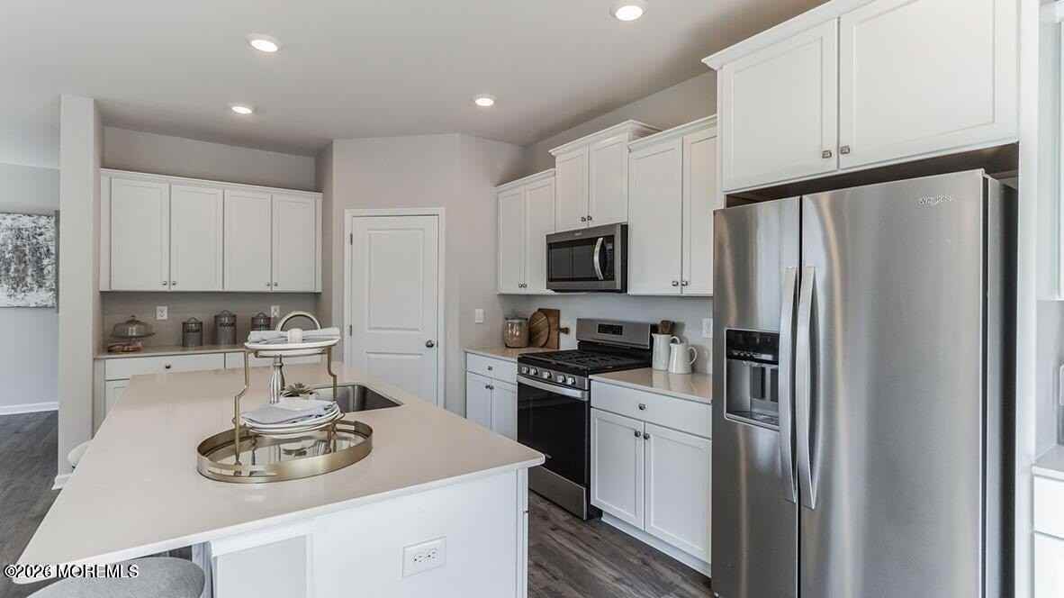 41 Victoria Gardens Sq - Photo 5 of 21