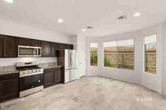 1353 Evening Breeze Ln - Photo 3 of 46