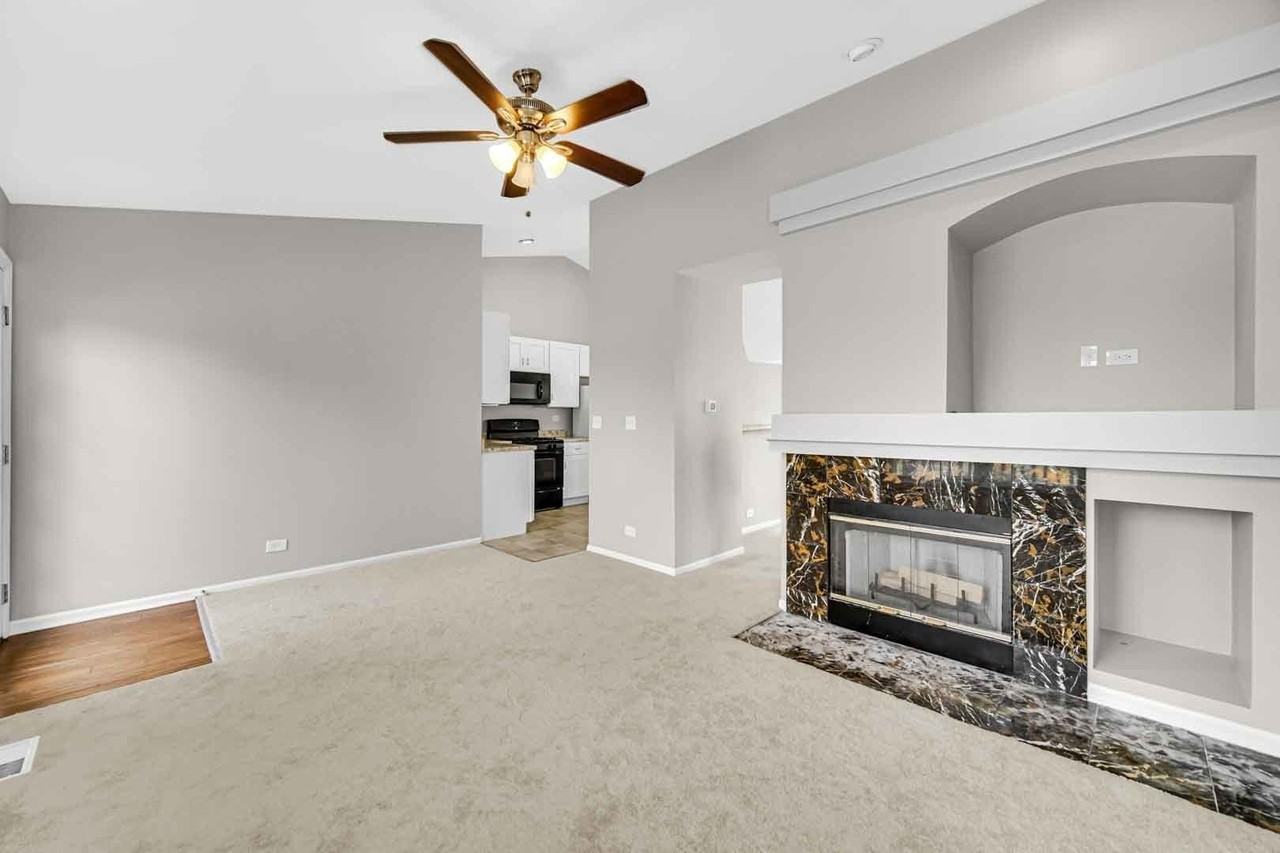 756 Genesee Dr - Photo 5 of 26