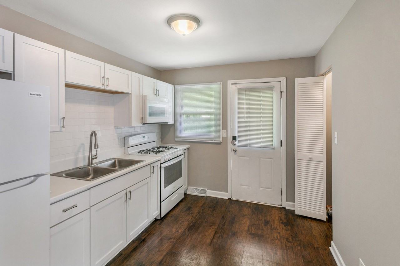 15403 Cherry Ln - Photo 4 of 18