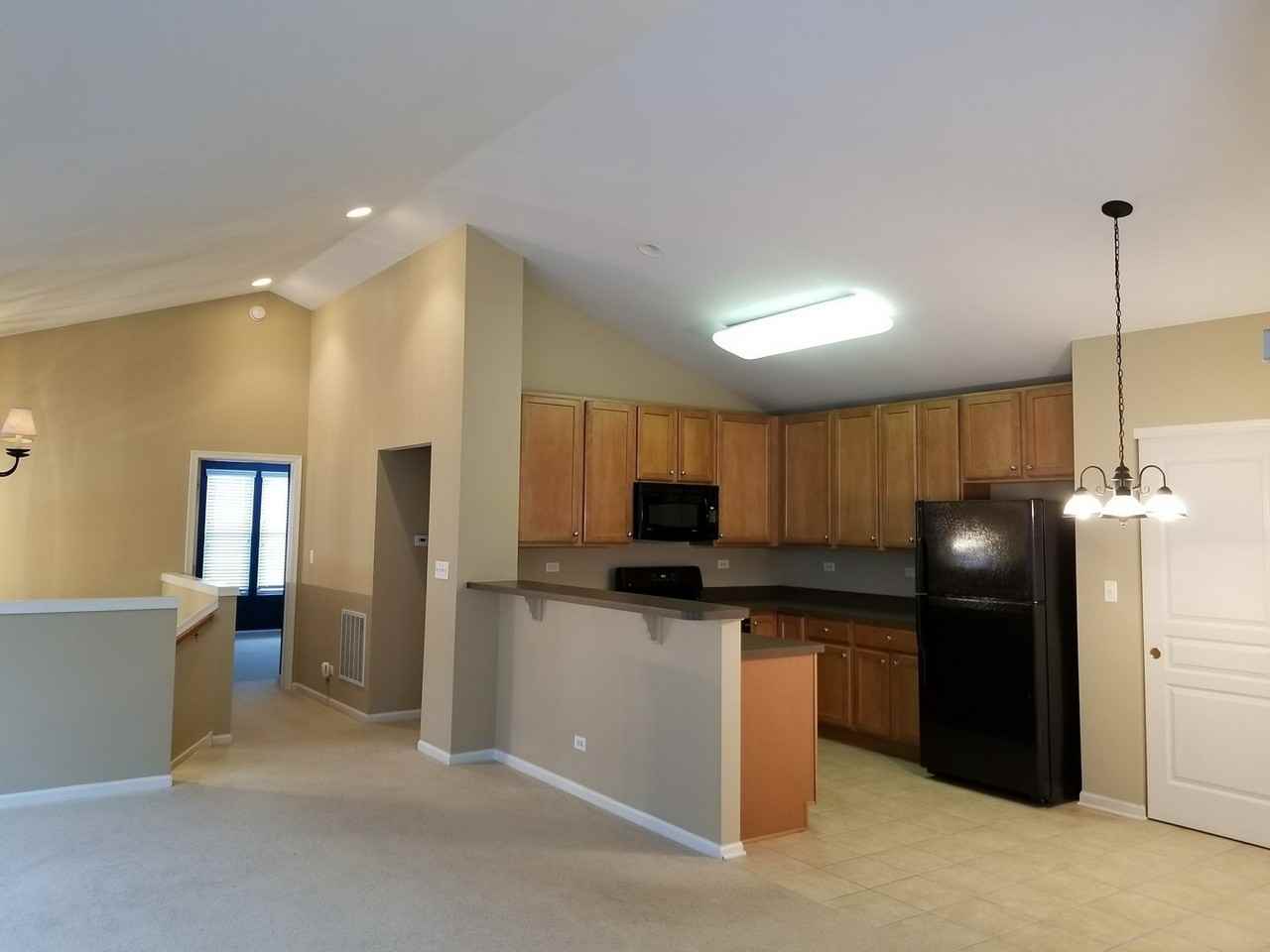 2444 Emily Ln - Photo 3 of 22