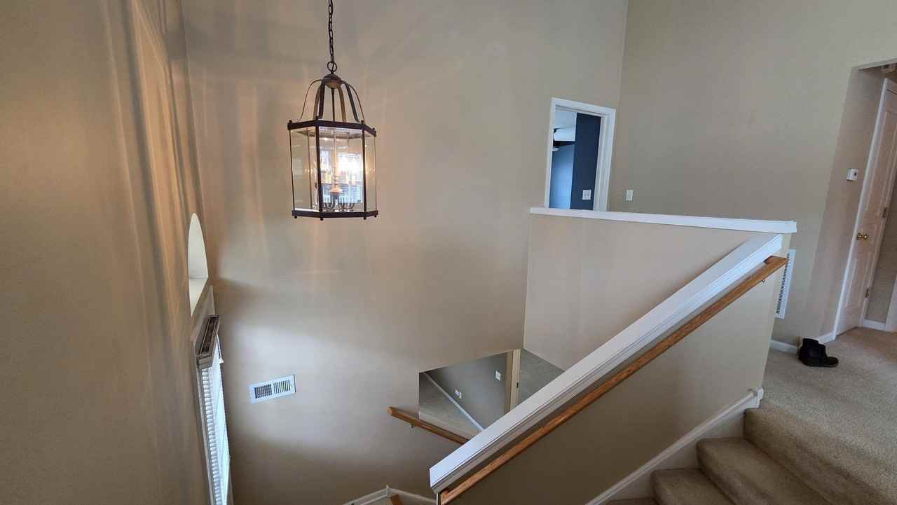 2444 Emily Ln - Photo 4 of 22