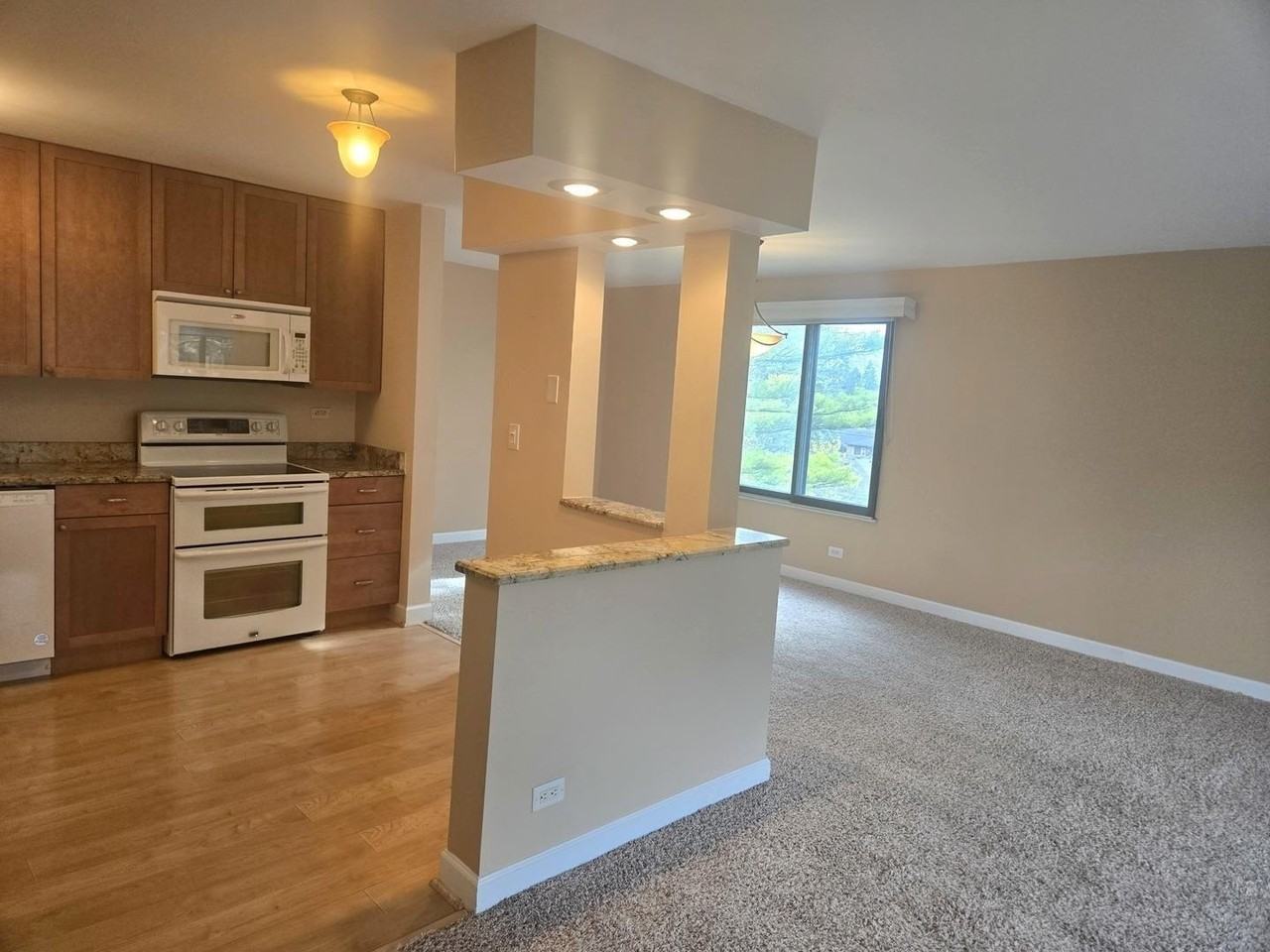1605 E Central Rd #322C - Photo 5 of 13