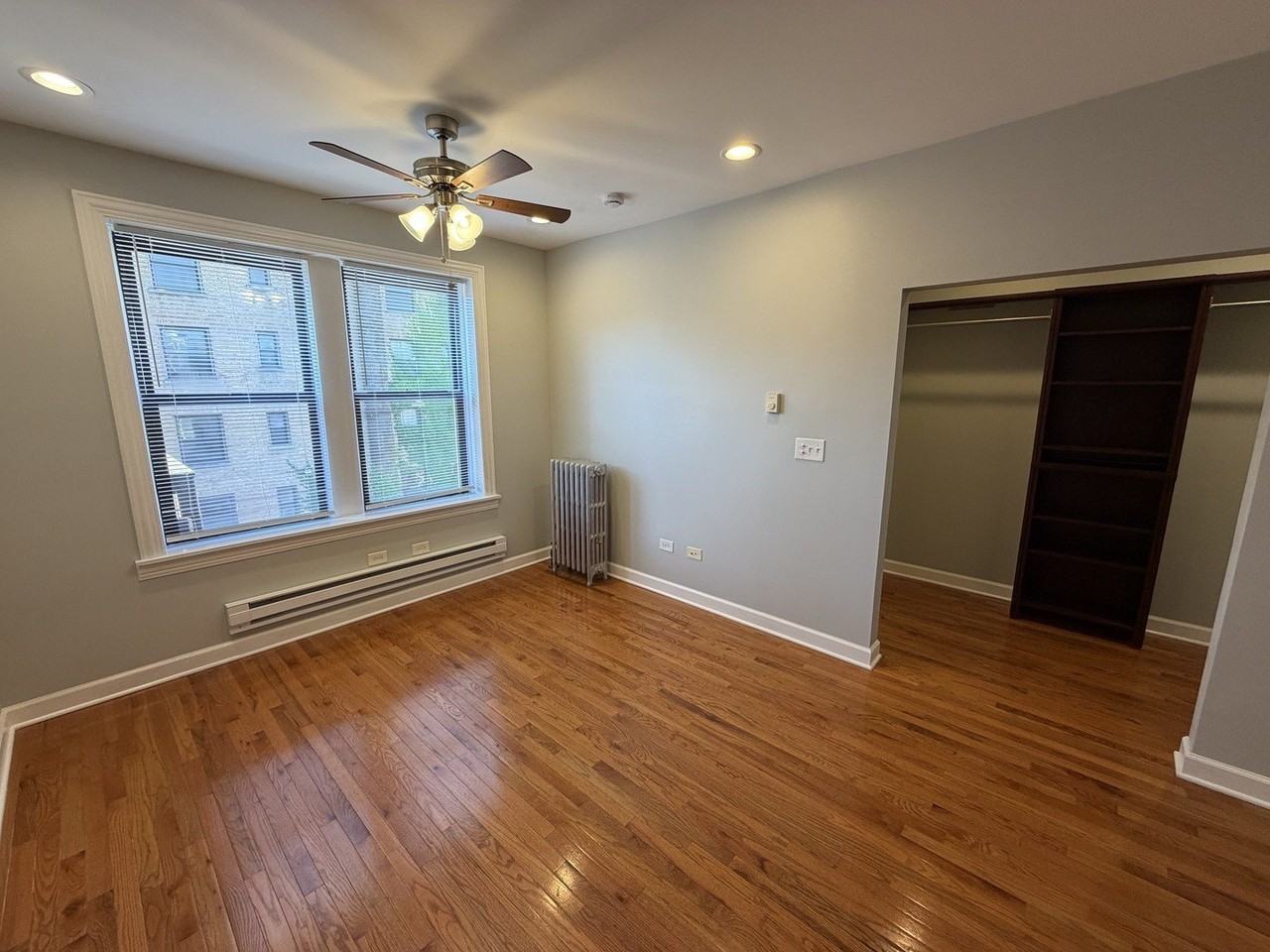1023 W Argyle St #314 - Photo 5 of 8