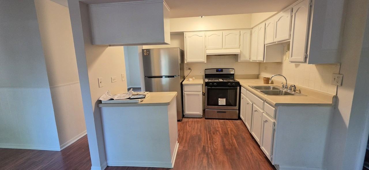 4093 Quincy Ct - Photo 4 of 12