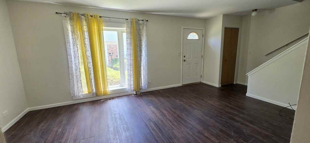 4093 Quincy Ct - Photo 5 of 12