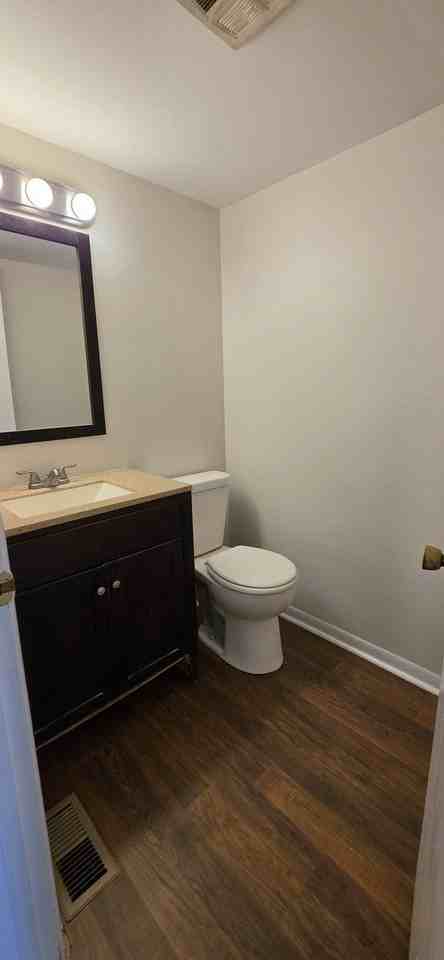 4093 Quincy Ct - Photo 7 of 12