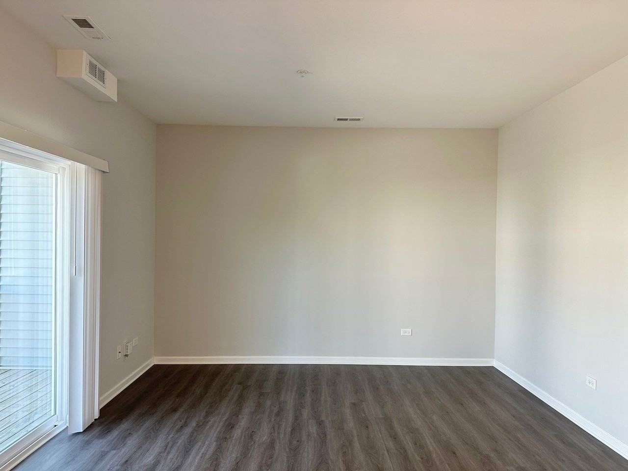 853 E Main St #2B - Photo 5 of 14
