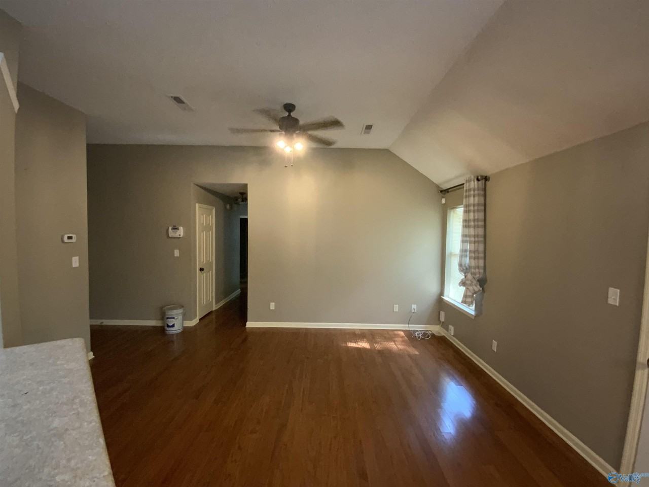 126 Rebecca Pines Dr - Photo 4 of 6