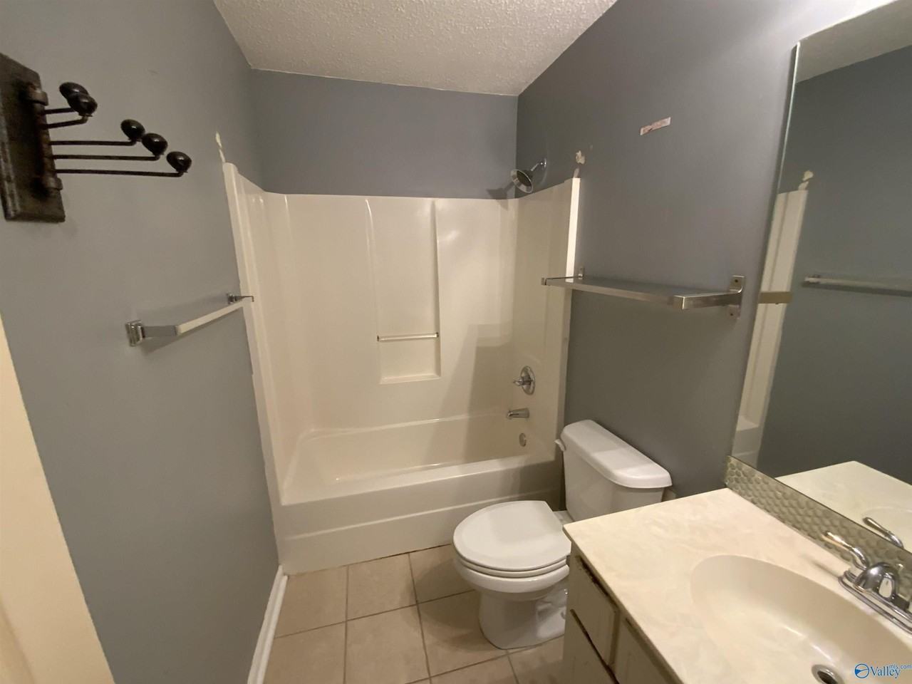 126 Rebecca Pines Dr - Photo 5 of 6