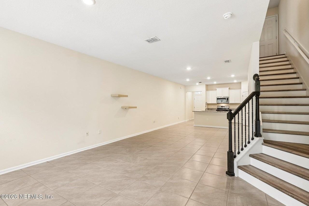 593 Coastline Way - Photo 7 of 36