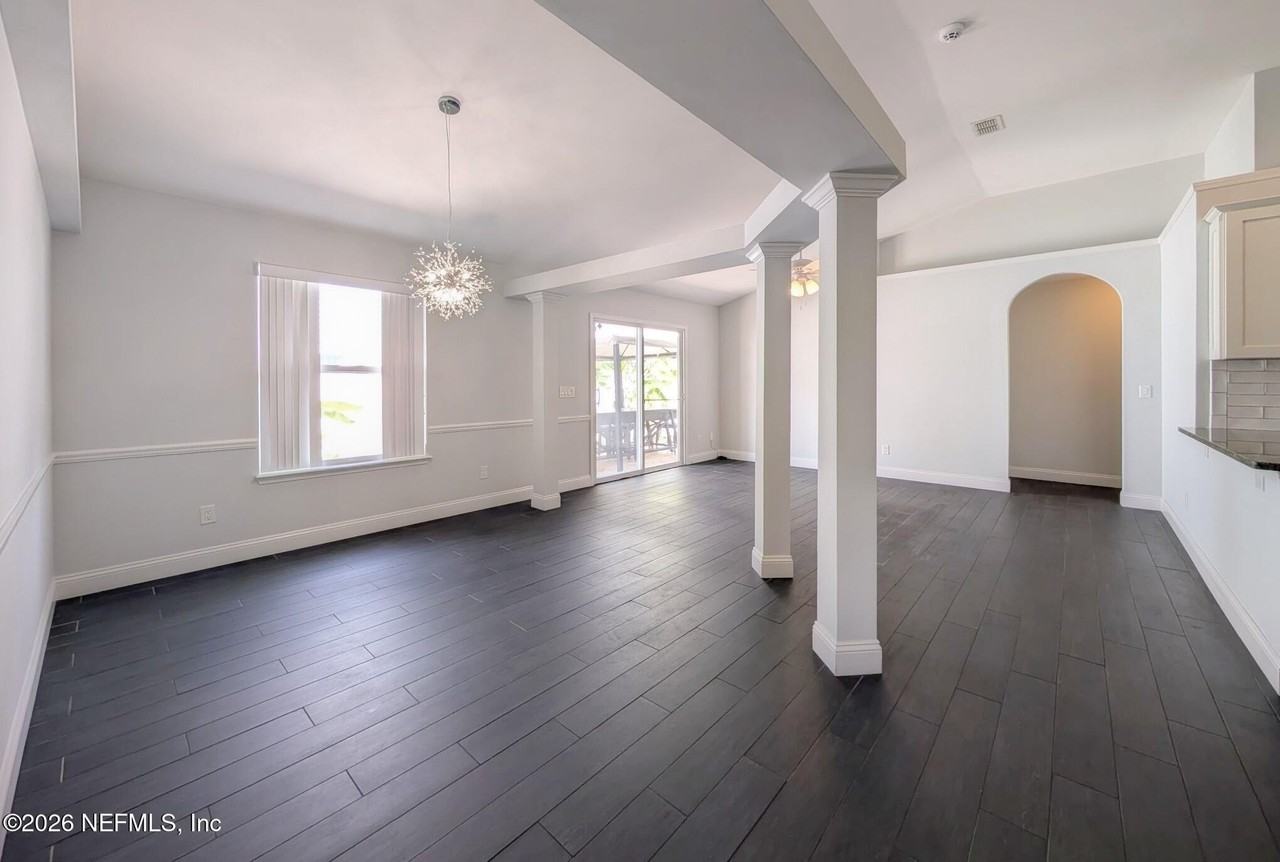 1649 Ocean Pond Ct - Photo 3 of 19