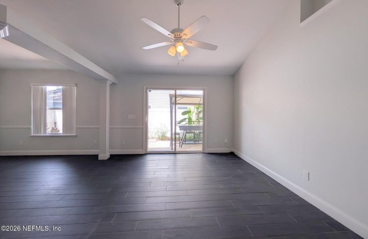 1649 Ocean Pond Ct - Photo 5 of 19
