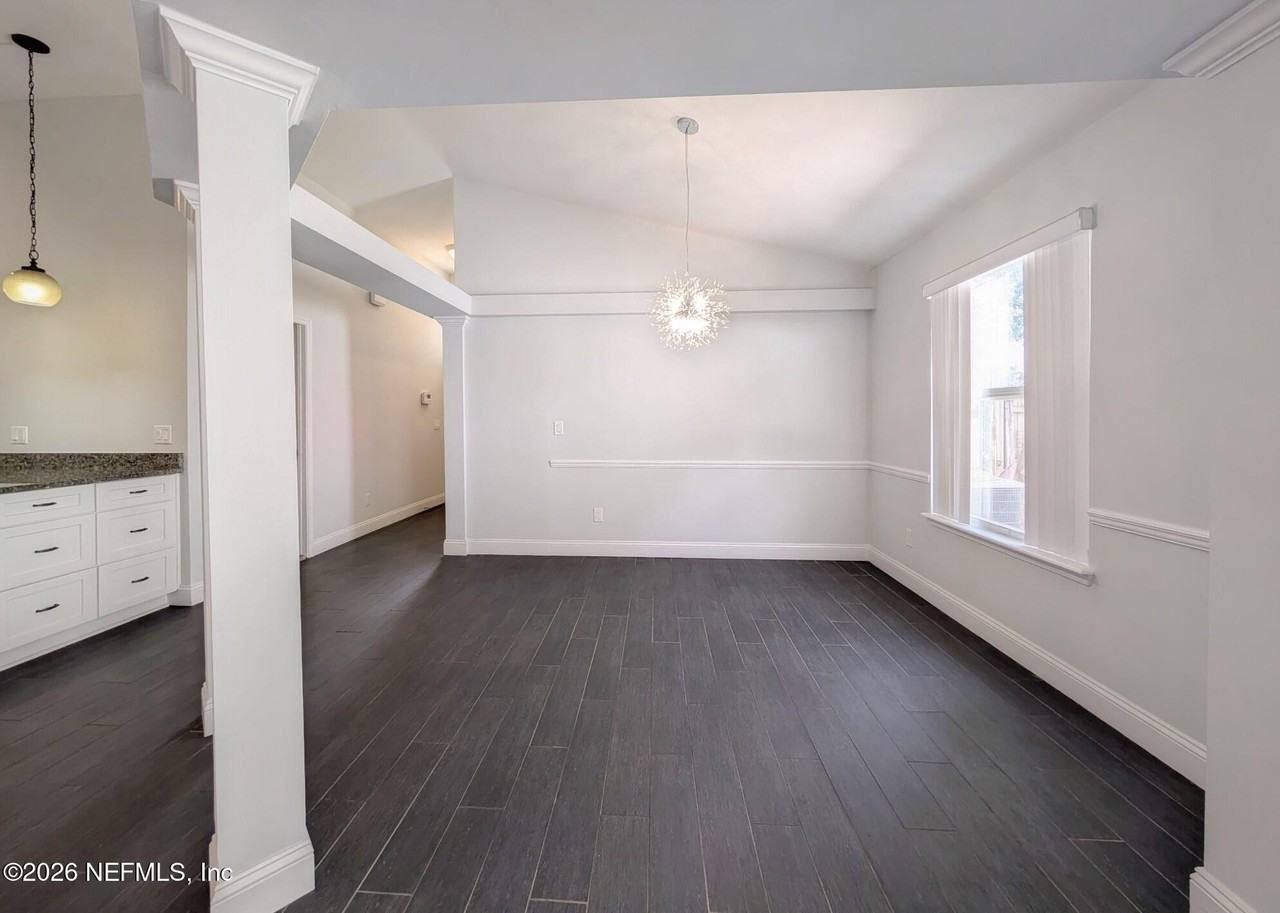 1649 Ocean Pond Ct - Photo 6 of 19