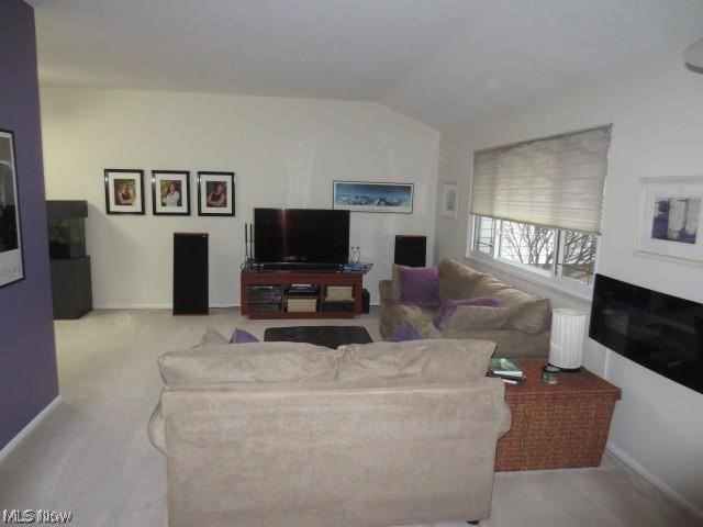 6593 Forest Glen Ave - Photo 5 of 14