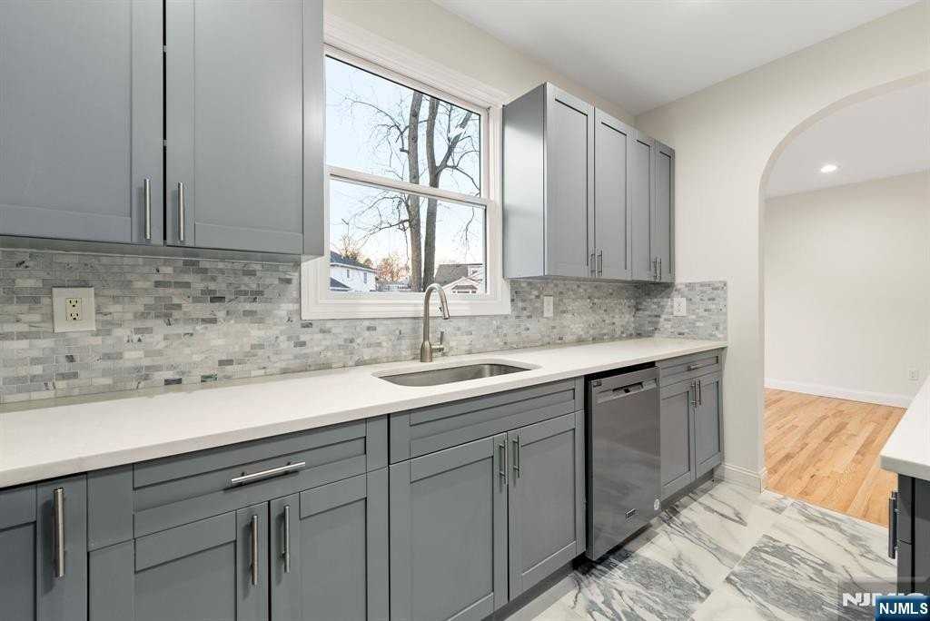 3013 High St - Photo 7 of 48