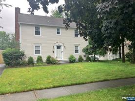267 Ridgewood Blvd N - Photo 1 of 1
