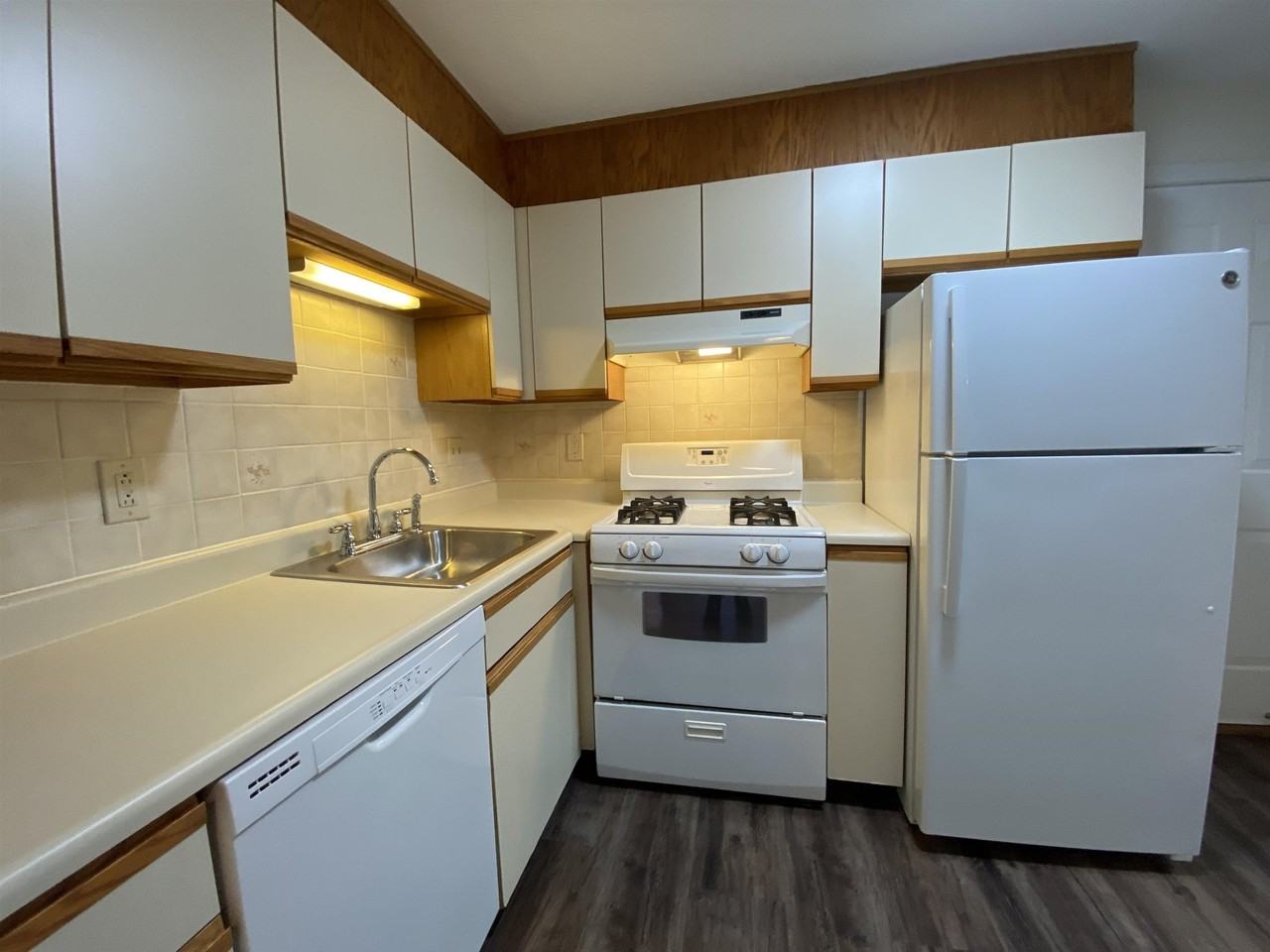 383 Huse Rd #35 - Photo 7 of 41