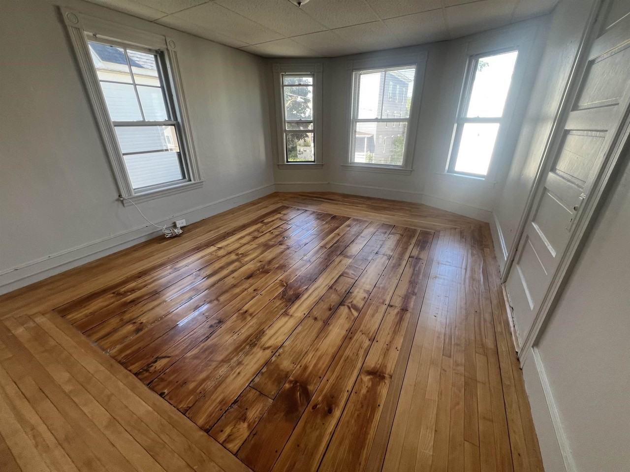 551 Montgomery St #2 - Photo 6 of 13