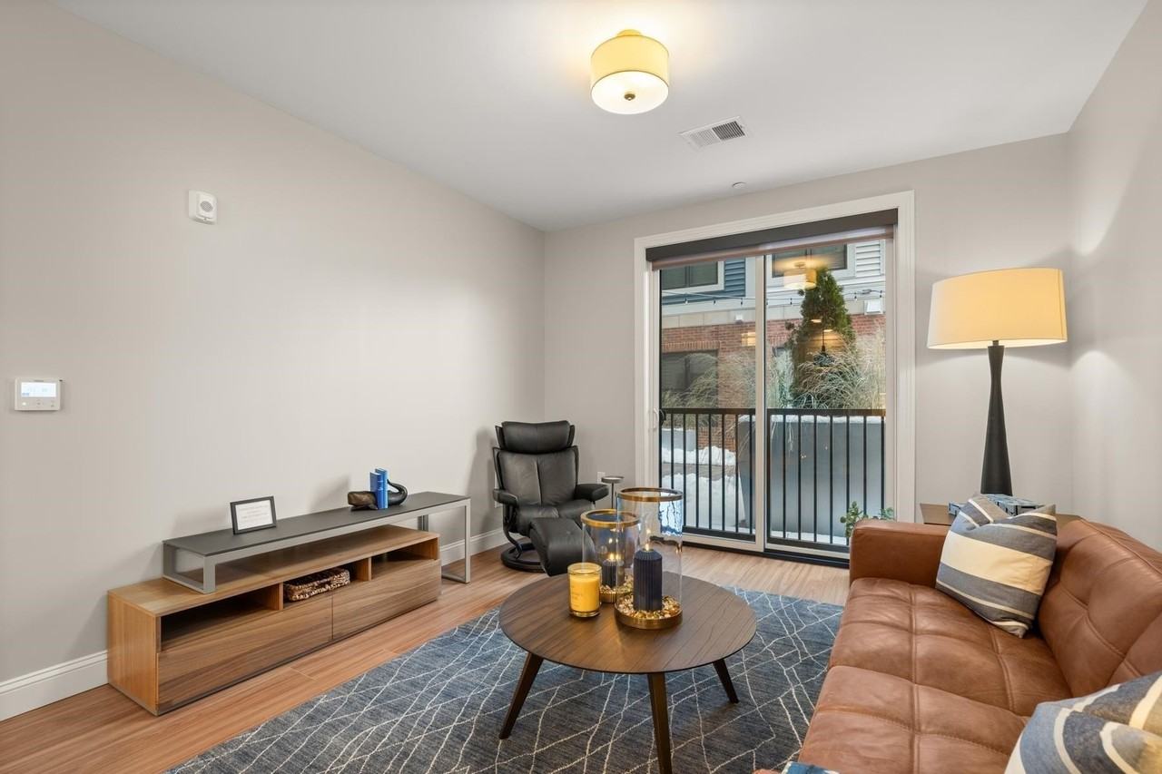 99 Foundry Pl #101 - Photo 7 of 28
