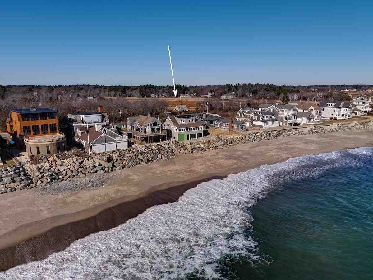 1056 Ocean Blvd - Photo 2 of 35