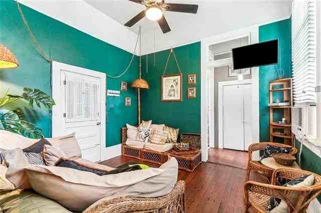 2722 Esplanade Ave #C - Photo 2 of 9