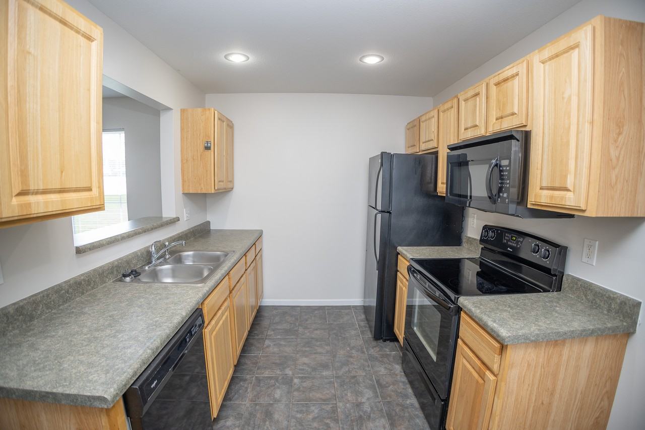 901 Ashley Dr #A - Photo 3 of 28
