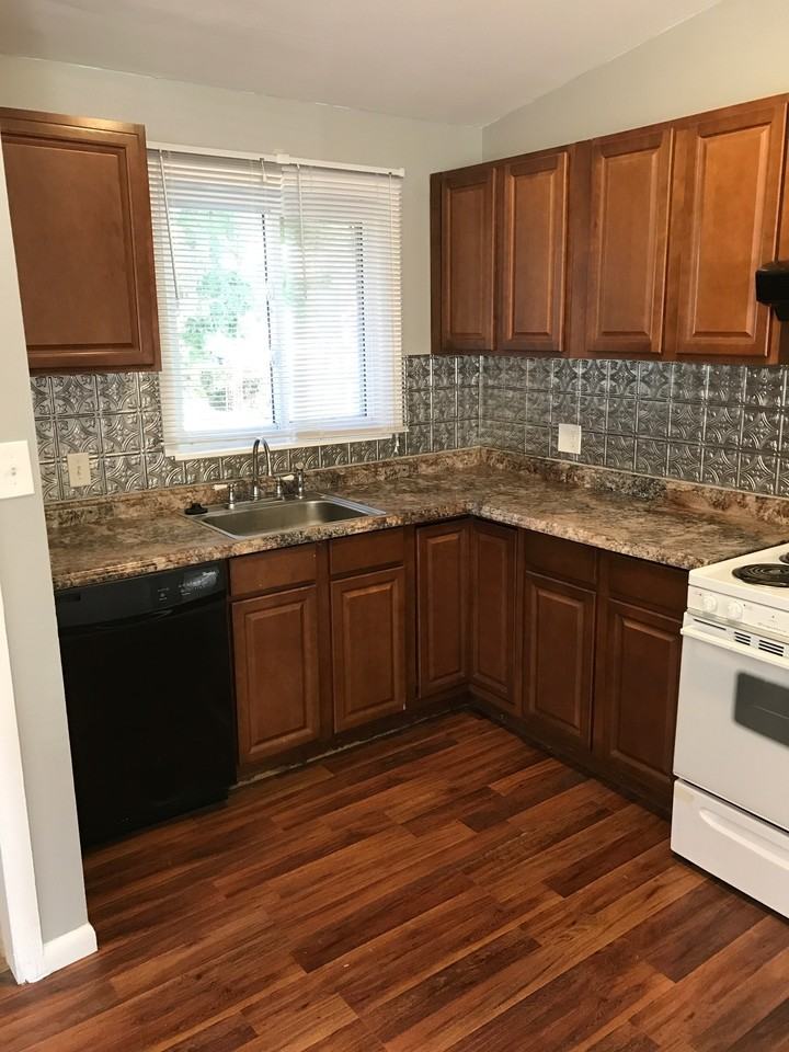 24000 Beverly St #1 - Photo 4 of 20