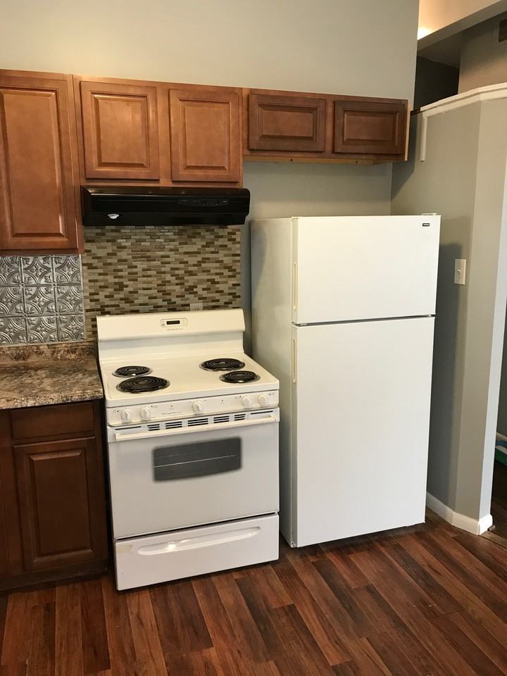24000 Beverly St #1 - Photo 5 of 20