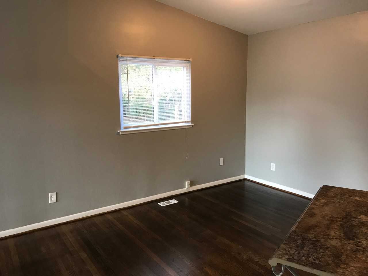 24000 Beverly St #1 - Photo 7 of 20