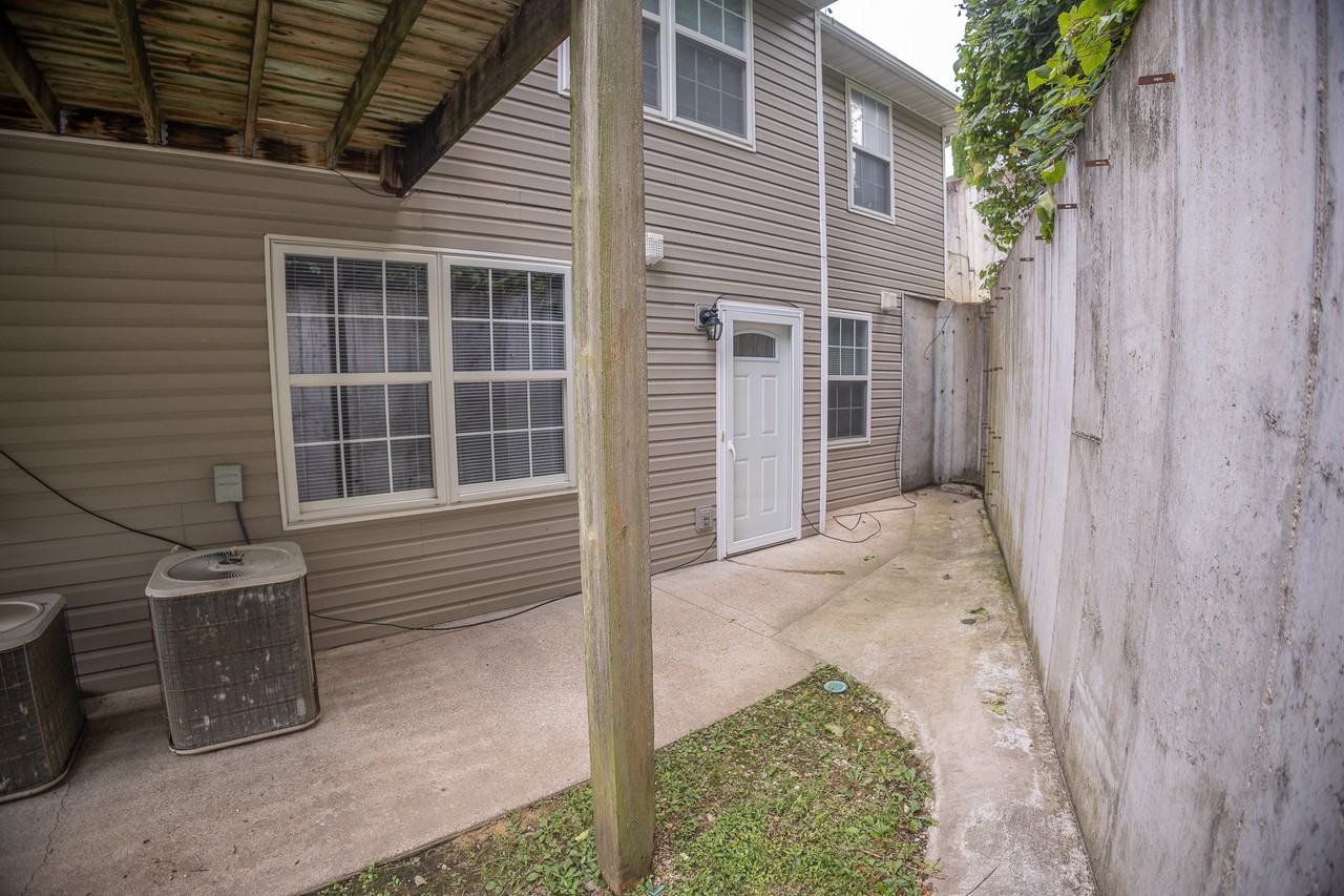 2510 Fox Bar Ter #D - Photo 3 of 21