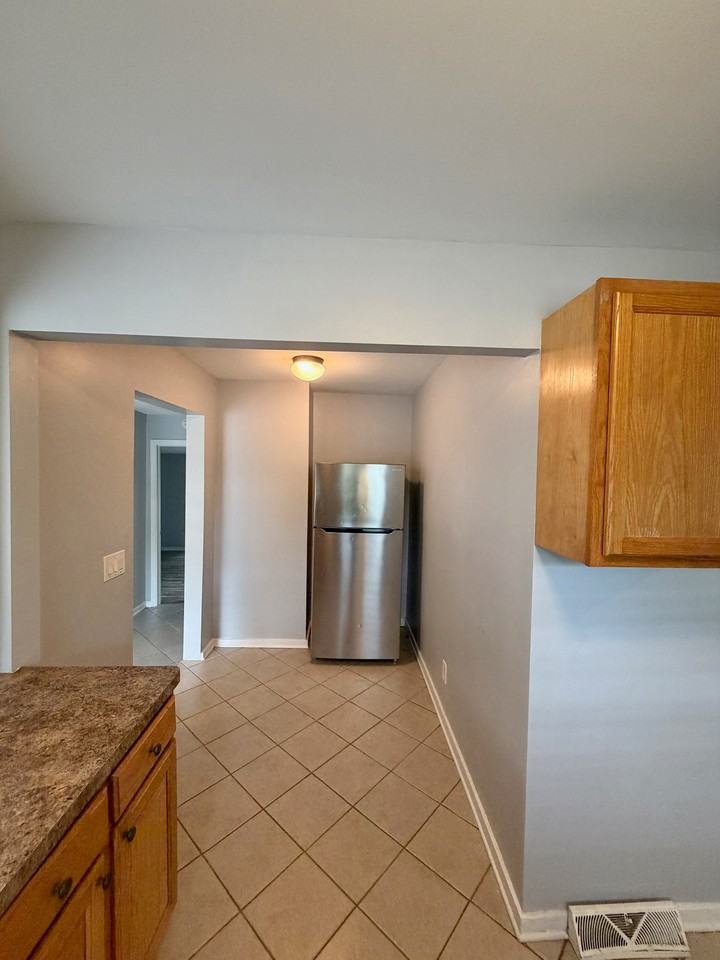 416 W Wenger Rd #1 - Photo 6 of 50