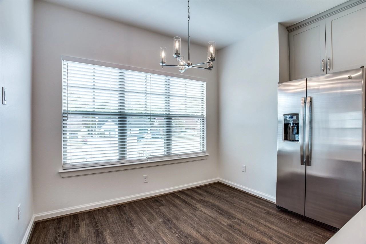 2612 S University Dr - Photo 3 of 12