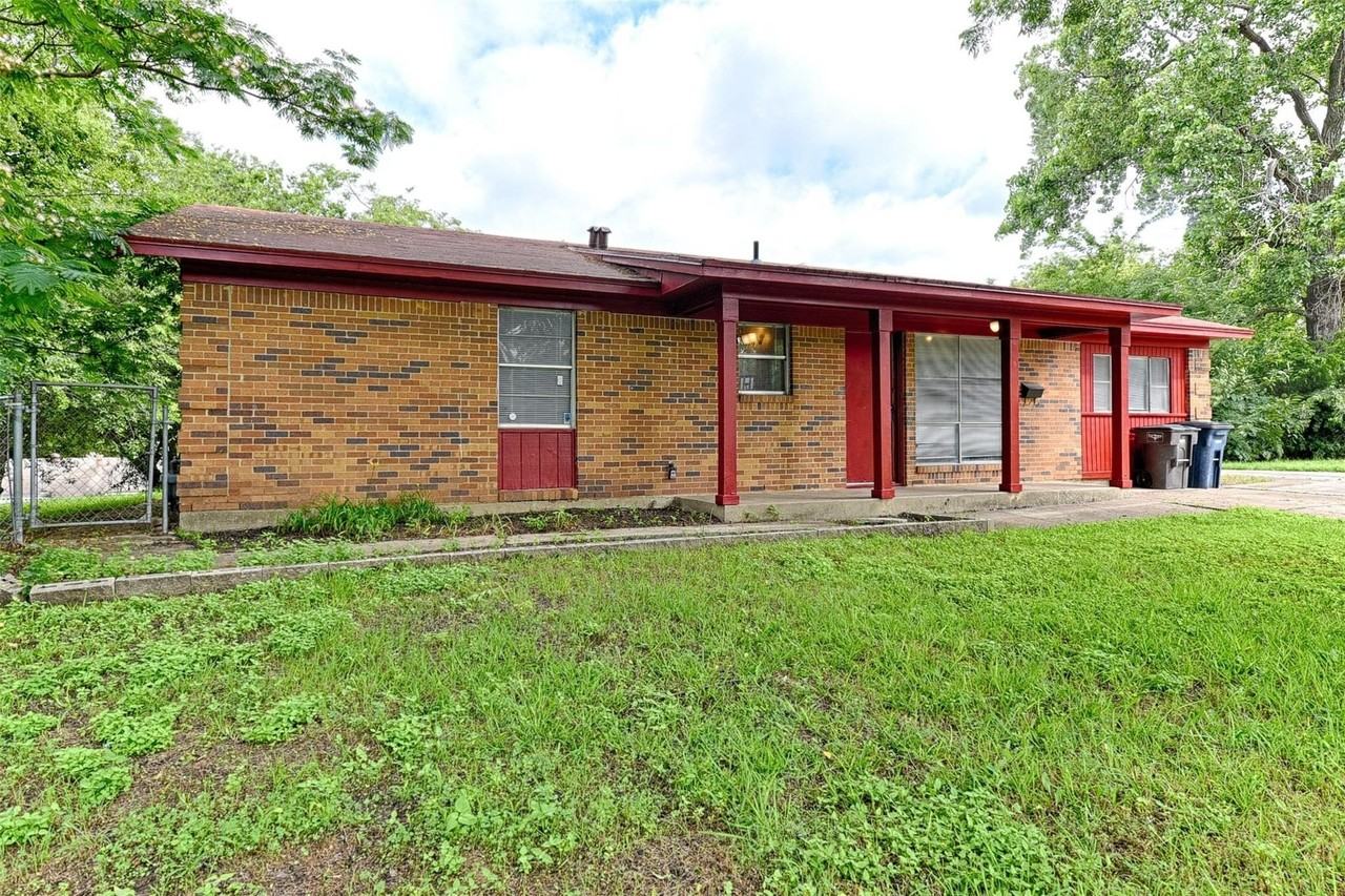 4909 Dalevale Ct - Photo 2 of 23