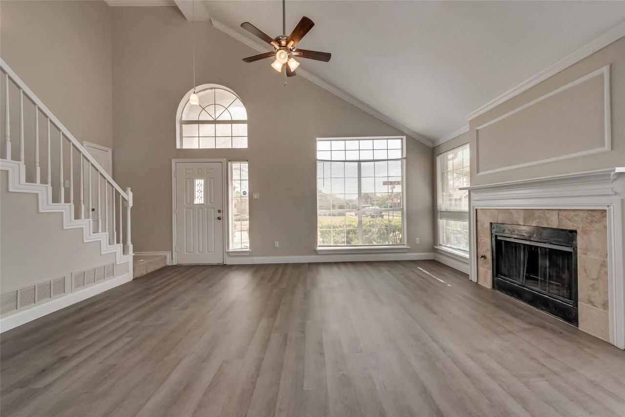 908 Stone Trail Dr - Photo 4 of 33