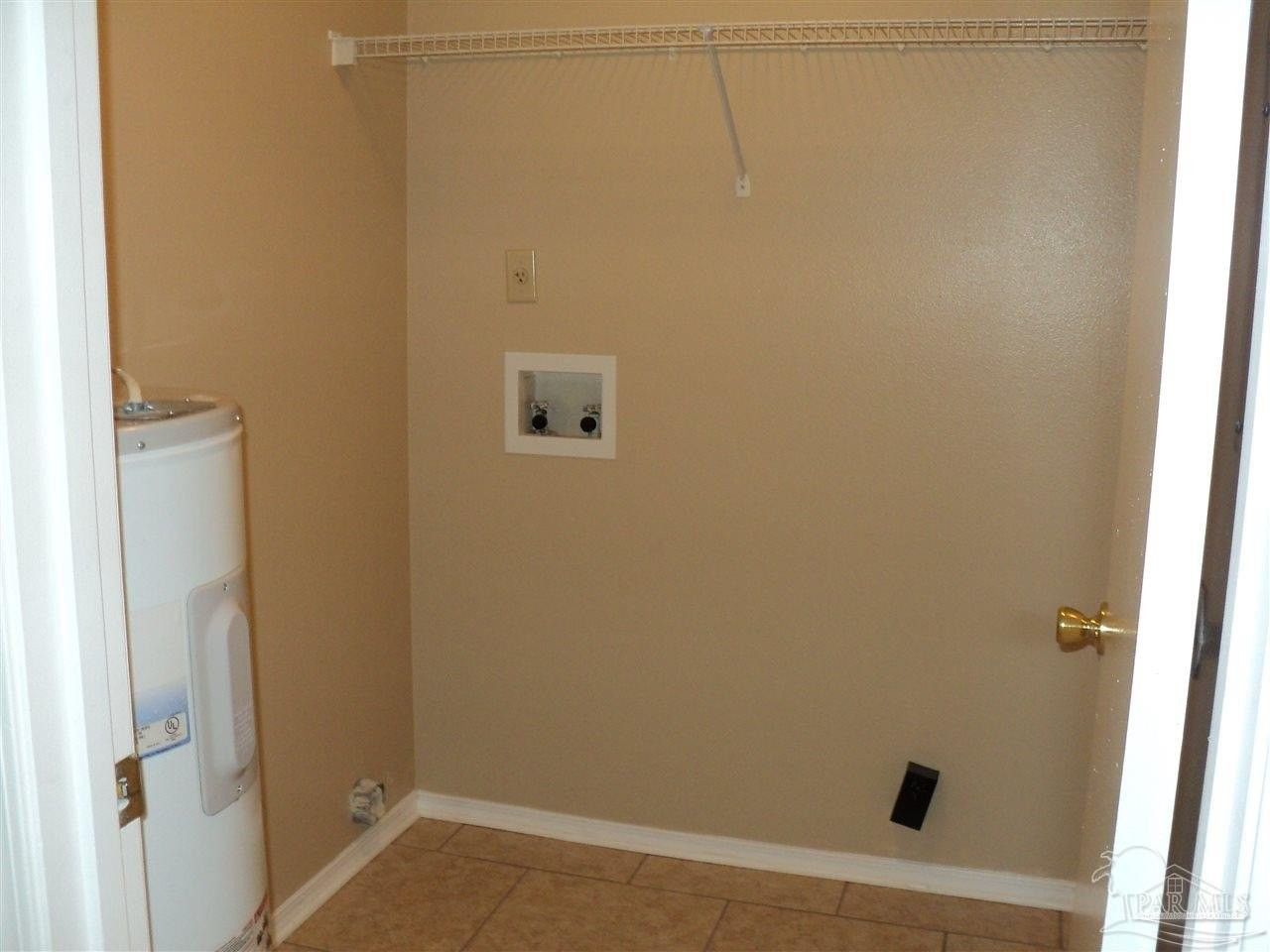 417 Oak Knoll Ln - Photo 7 of 10