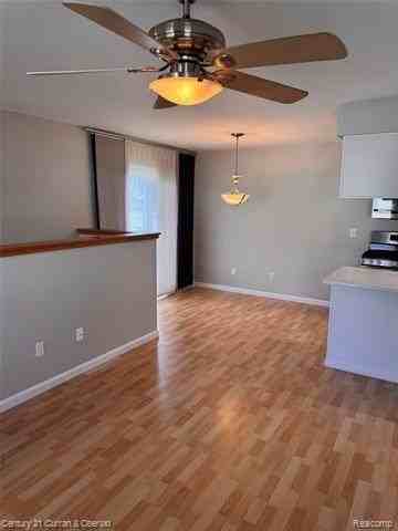 1497 Harbor Dr - Photo 6 of 22