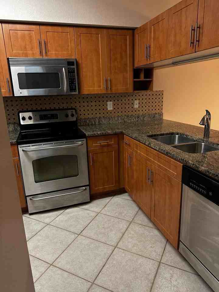 6511 Emerald Dunes Dr #206 - Photo 3 of 9