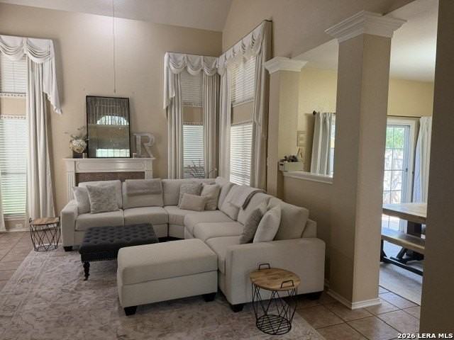 121 Ozuna Dr - Photo 2 of 12