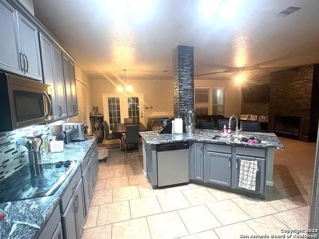 21115 Cape Coral - Photo 7 of 31