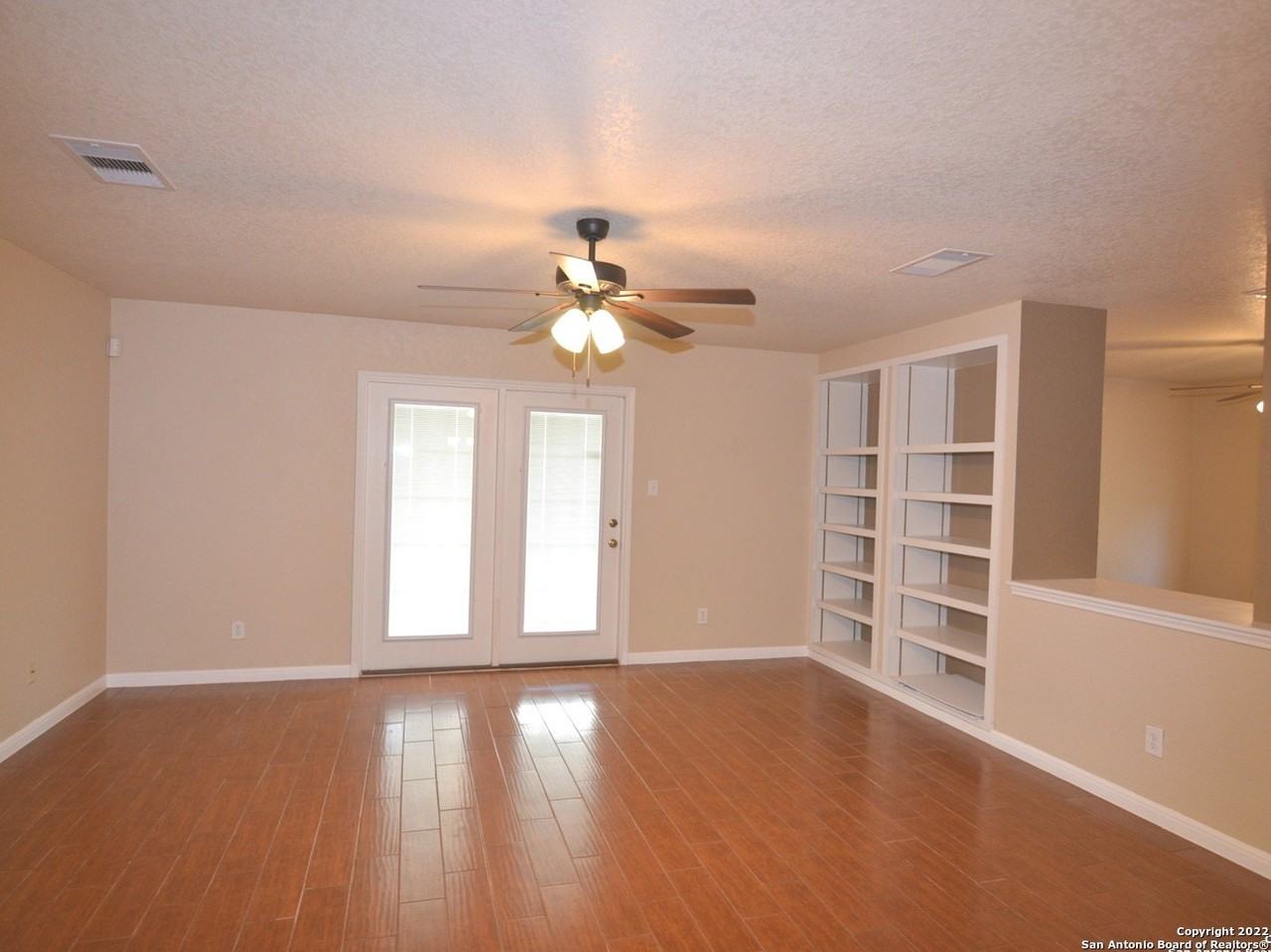 11116 Vollmer Ln - Photo 5 of 19