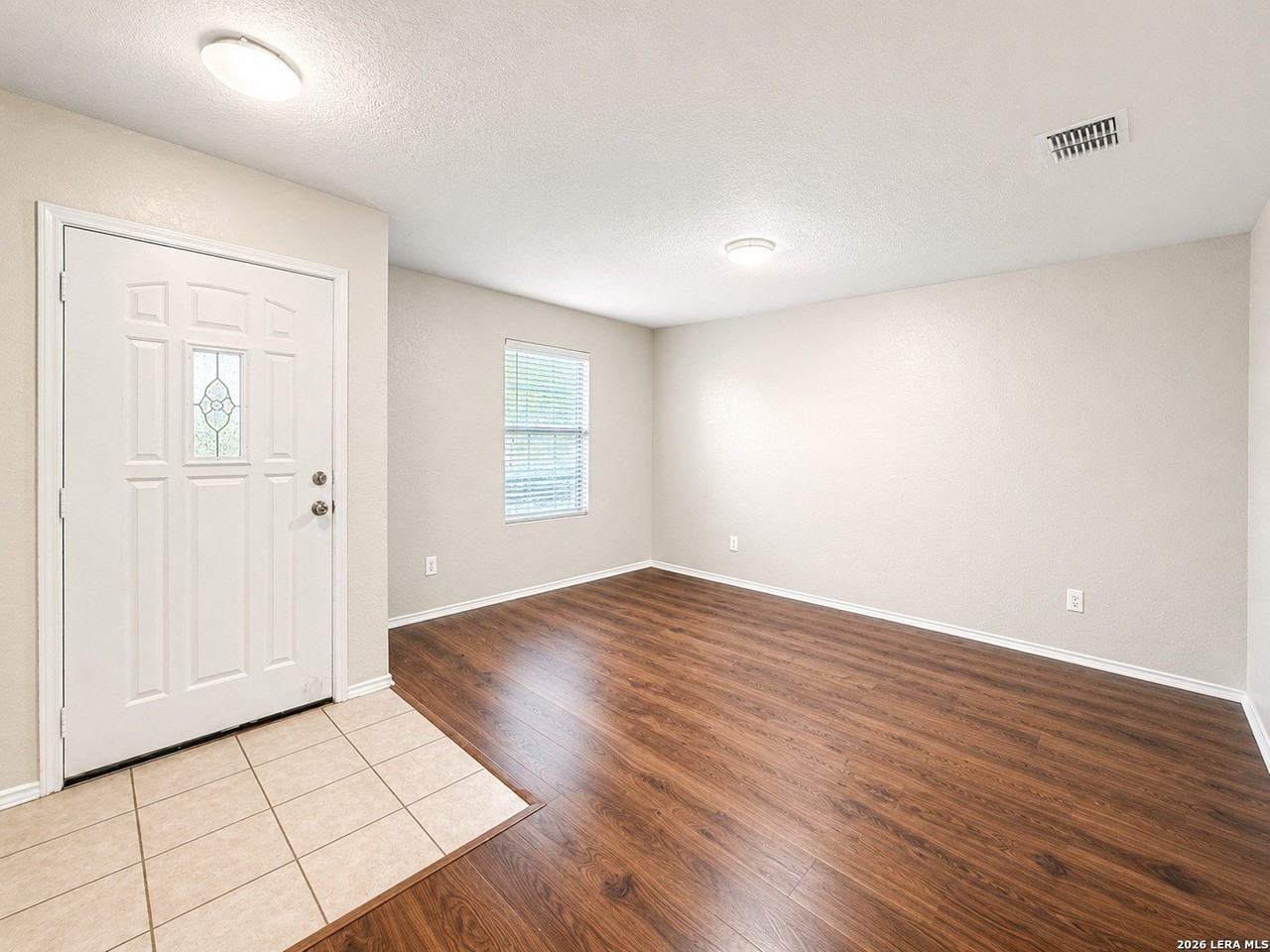 7634 Presidio Ledge - Photo 5 of 27